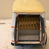 Joustra metal ambulance van