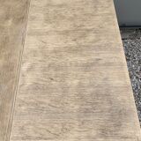 Extendable stripped farm table