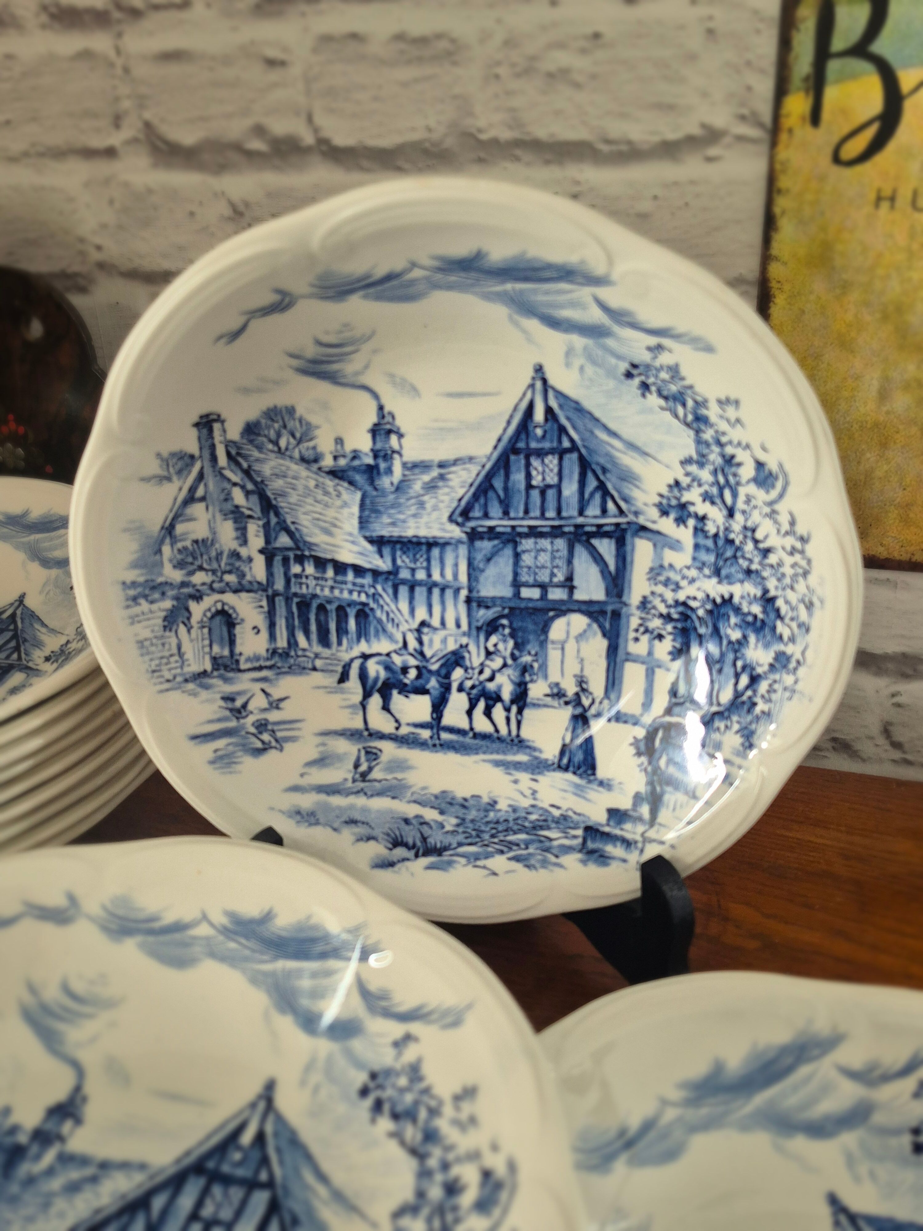 Set of 12 vintage deep plates Gien and Wedgwood 1967-71