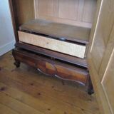 Mirror cabinet