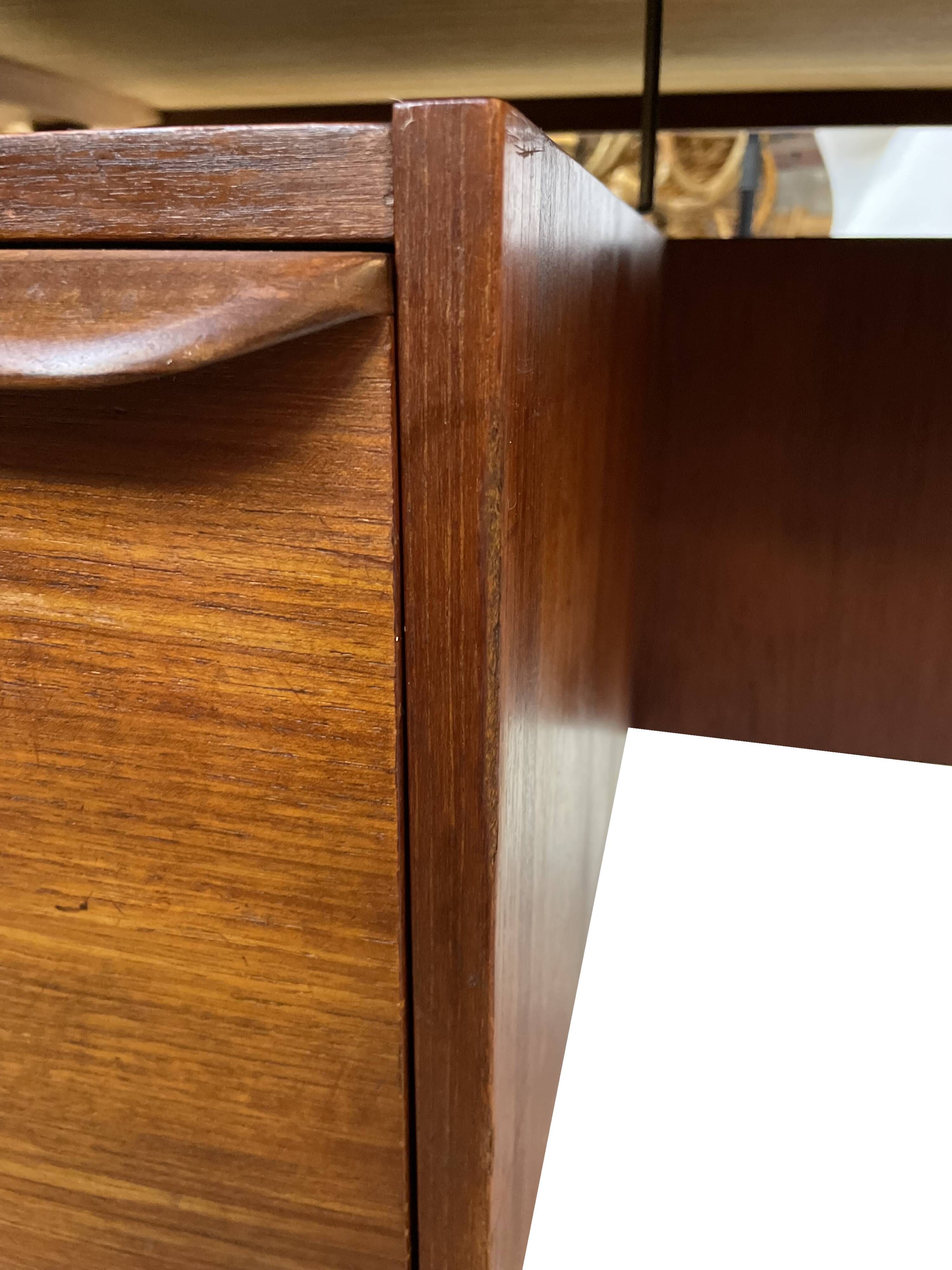 Bureau vintage en teck de Tijsseling pour Propos Hulmefa 1960
