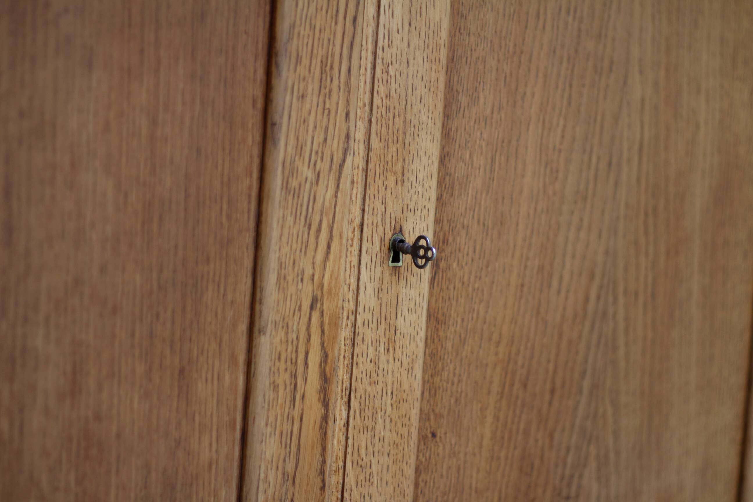 Armoire parisienne d'administration