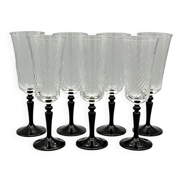 7 flûtes pied noir vintage modèle onyx de luminarc france