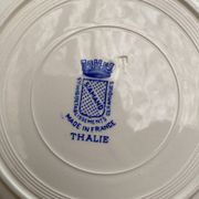 Assiettes en terre de fer