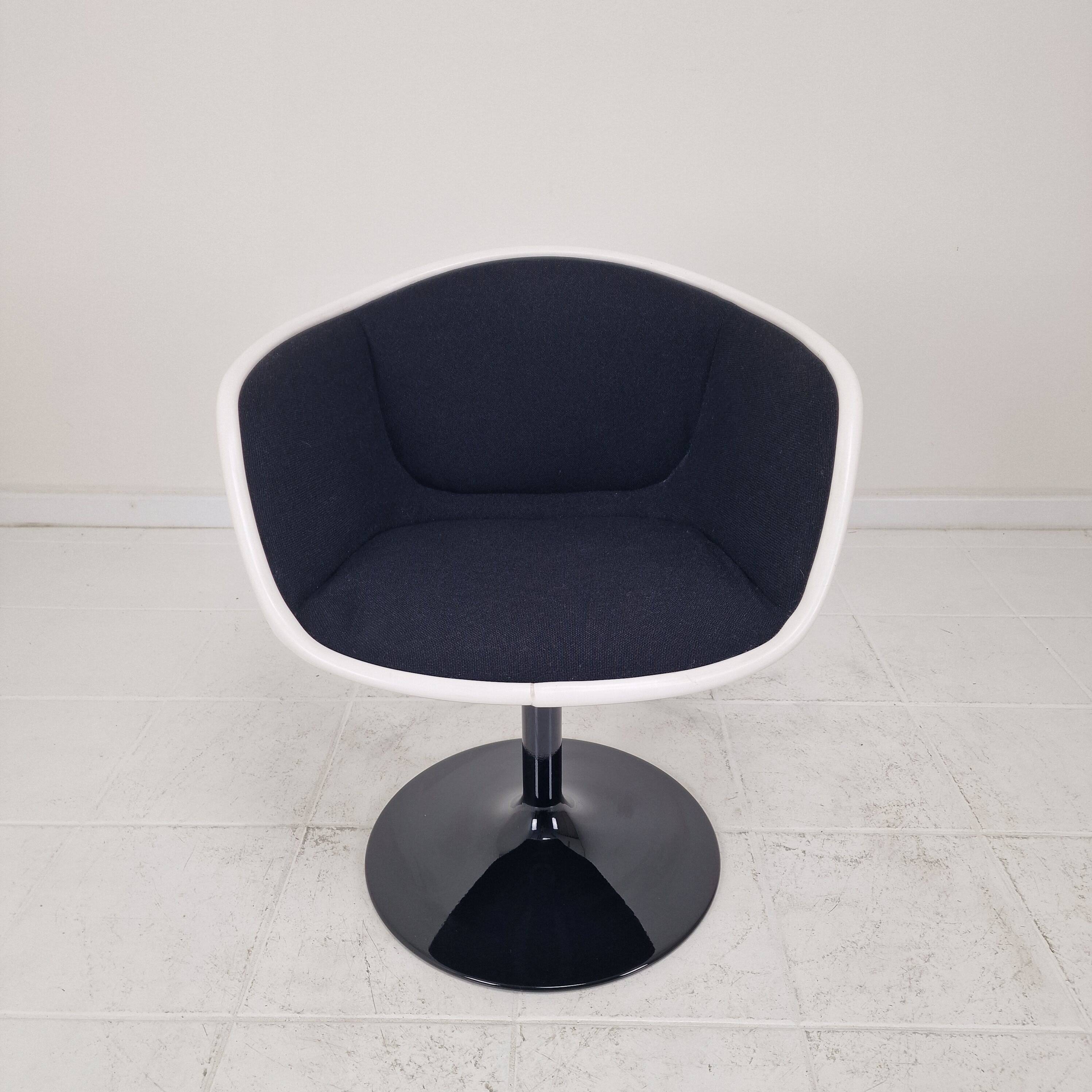 Fauteuil pivotant Artifort F8800 rare par Pierre Paulin, années 1970.