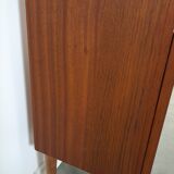 Teck plus fin kastje met lades, nr. 1