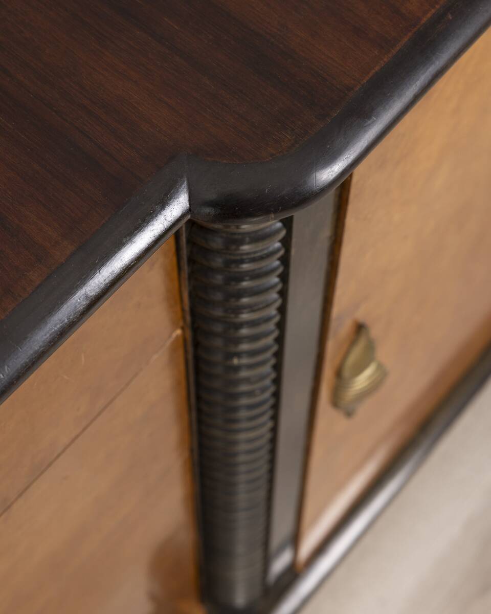 1940s vintage sideboard in wood and glass Italian Art Deco design