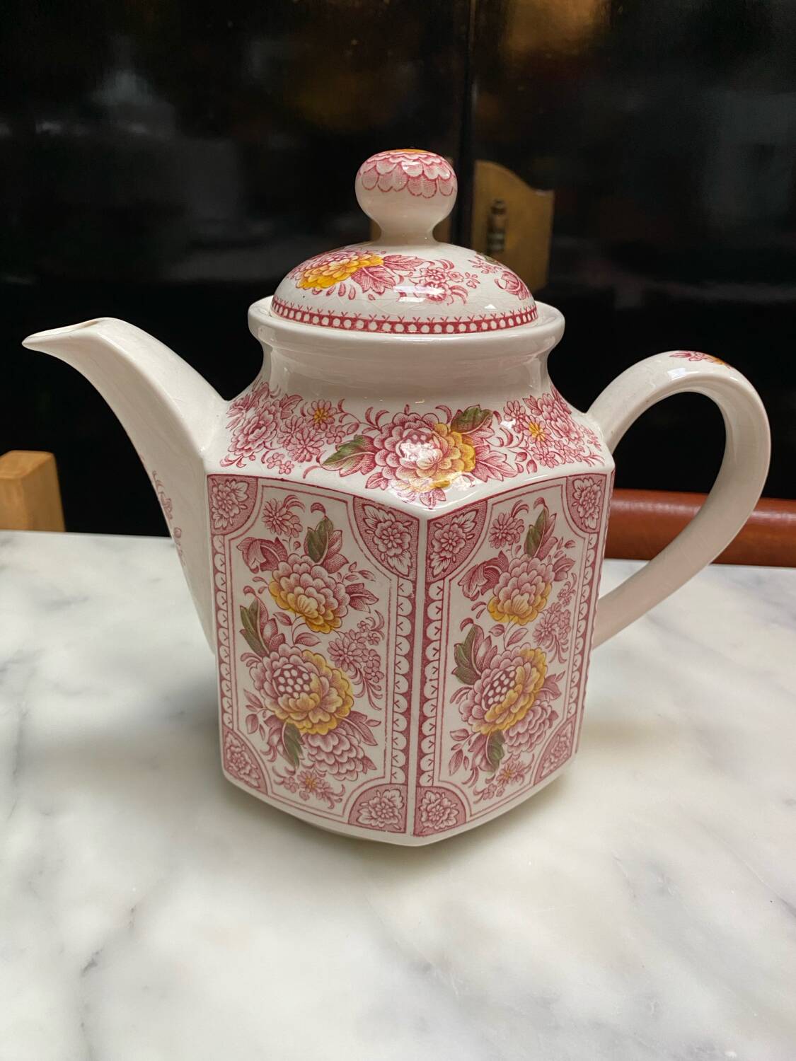 Canterbury English porcelain tea and coffee service