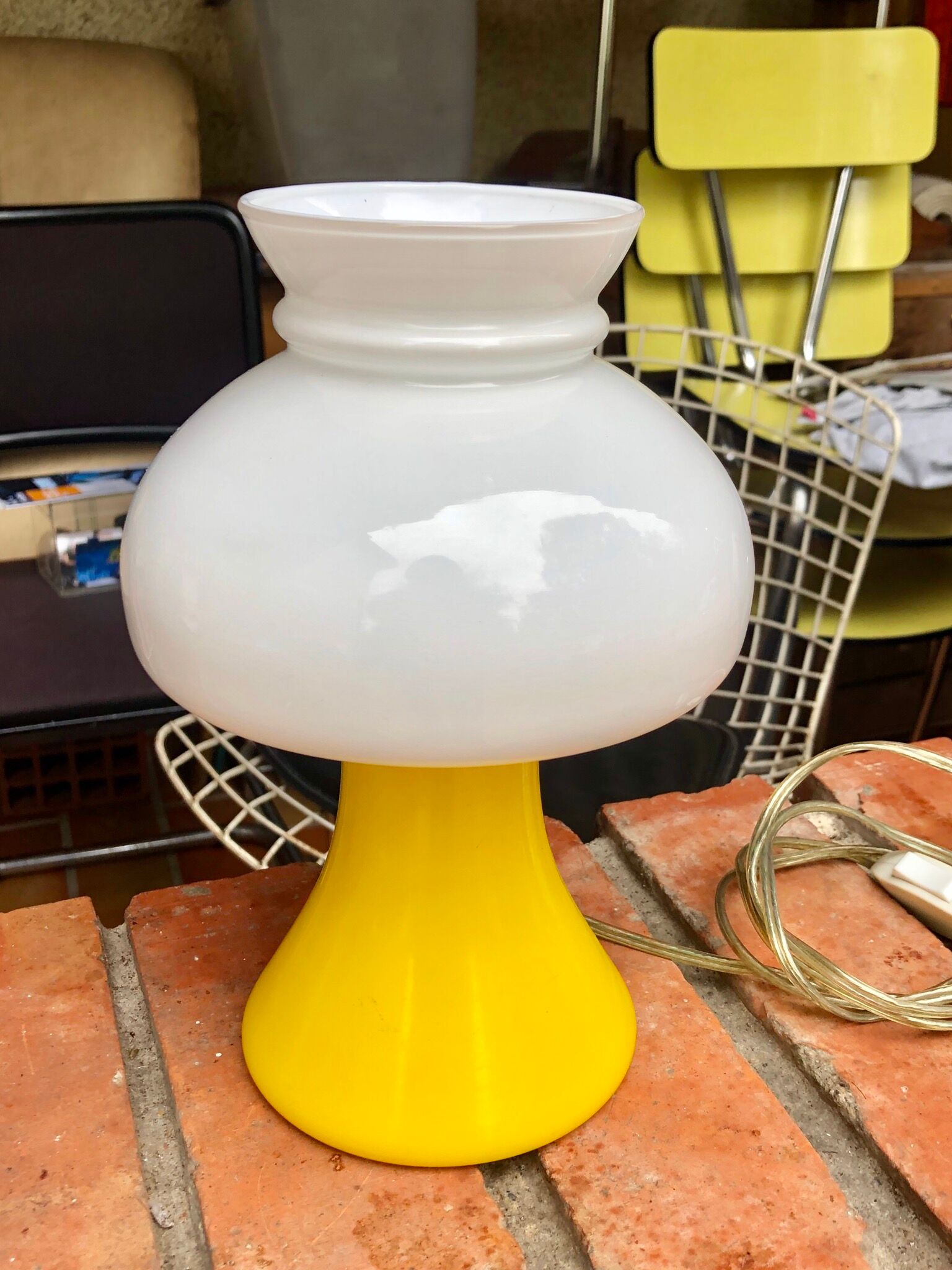 Bedside lamp glass opalin vintage 70