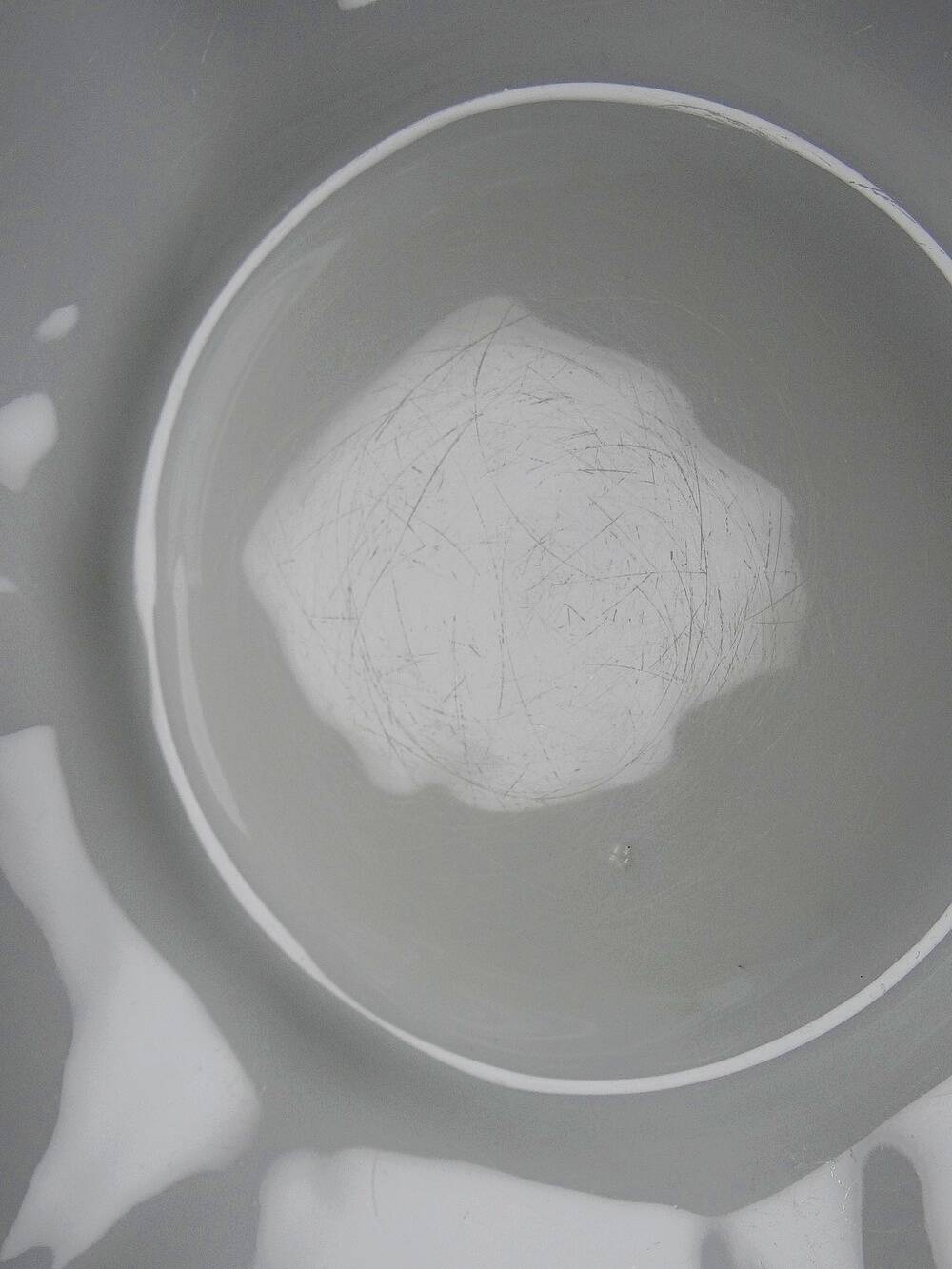 Large vintage salad bowl in white Limoges porcelain, 1960s-1980s.