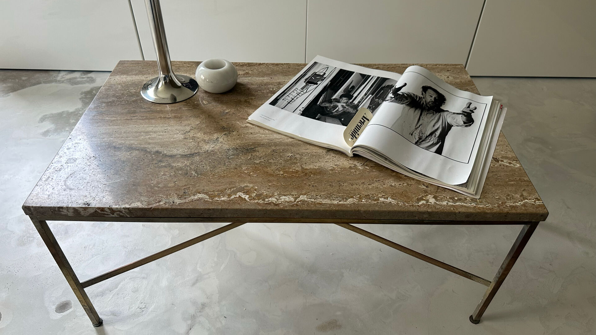 Table basse travertin et laiton