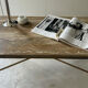 Table basse travertin et laiton