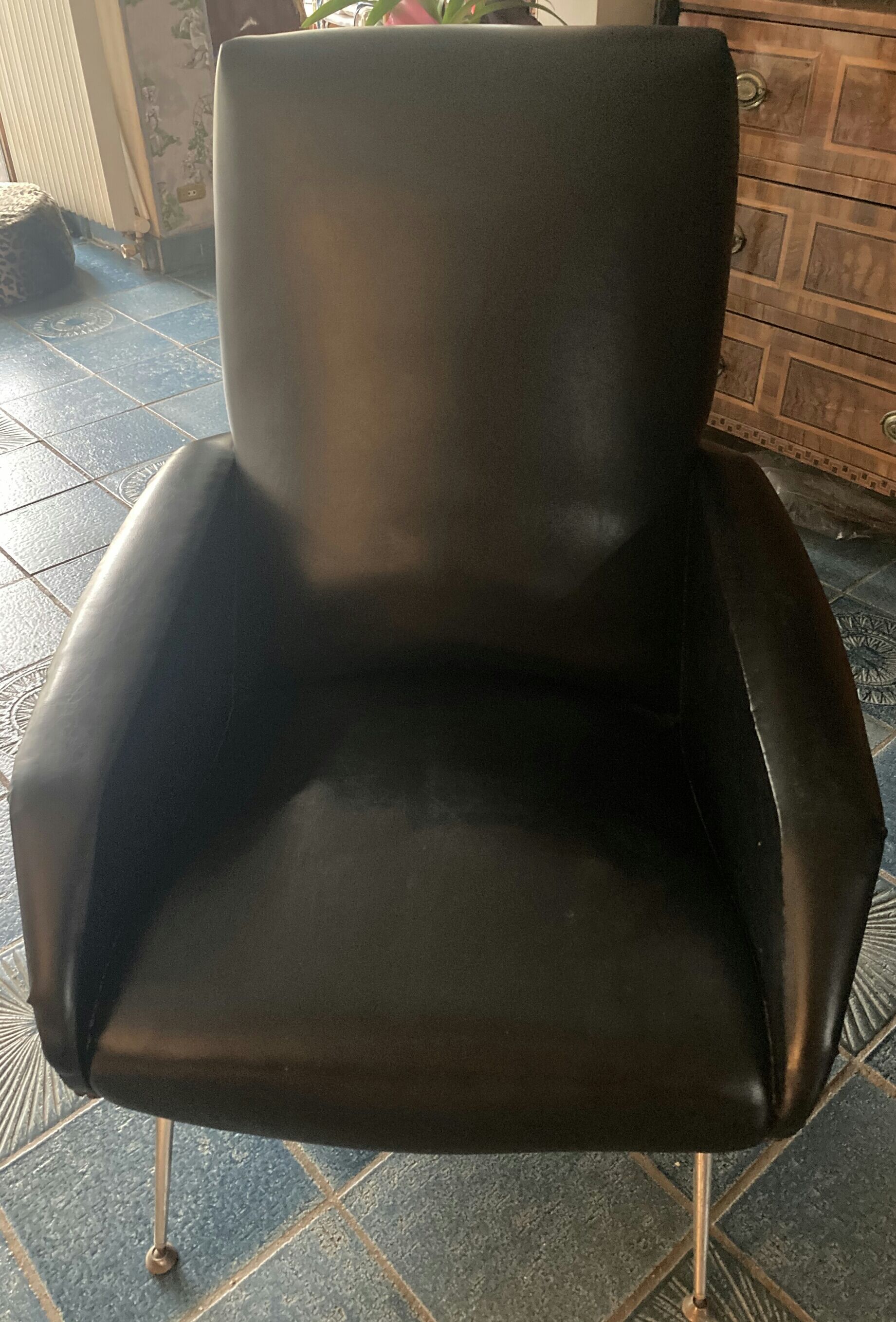 Vintage italian armchair