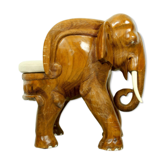 Chaise en teck sculptée éléphant