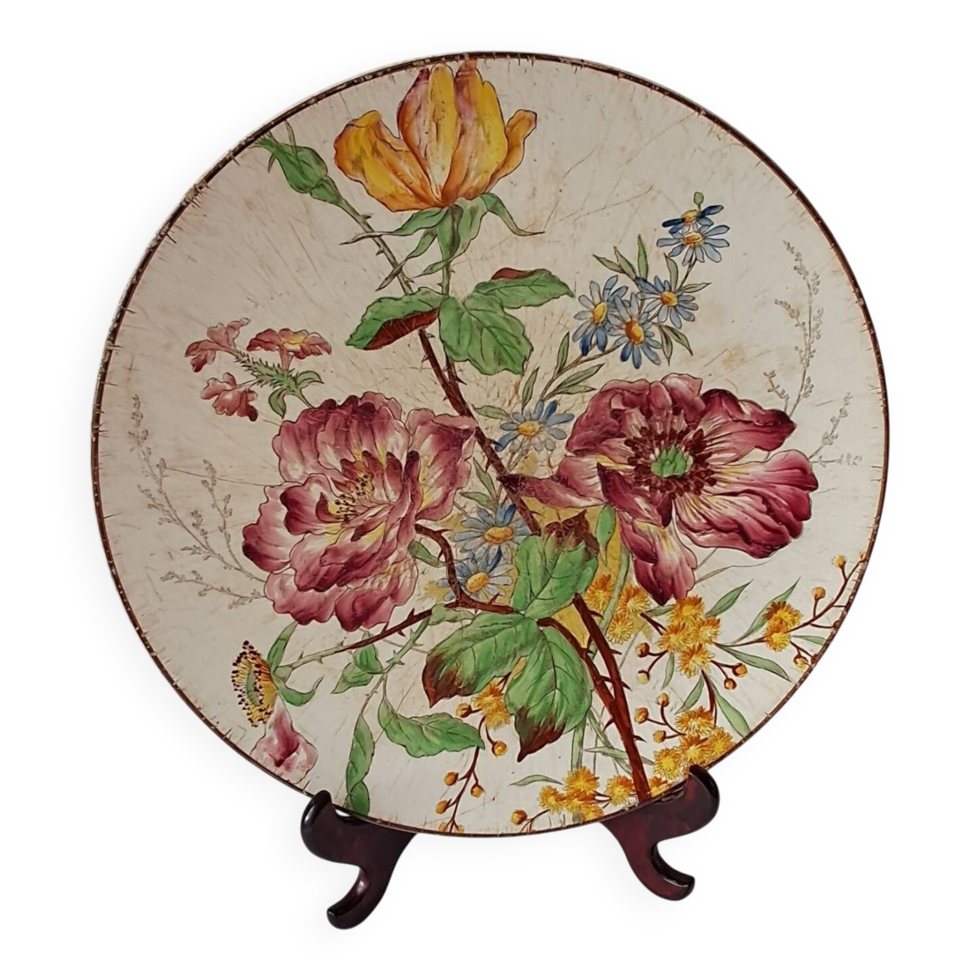 Plat Terre de fer Longchamp. Fin 19ème. Décor de fleurs