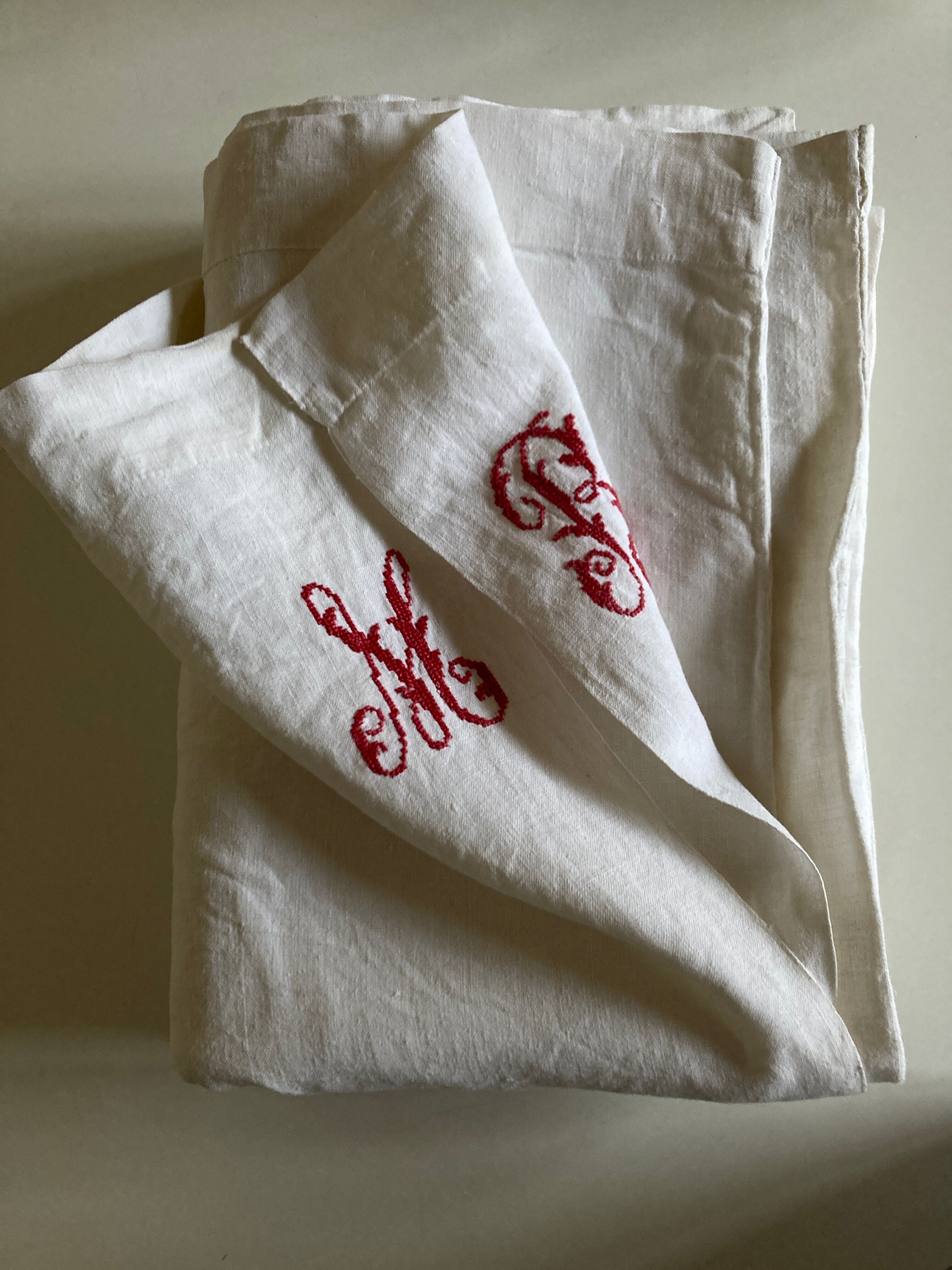 19th century embroidered linen thread tablecloth embroidered red