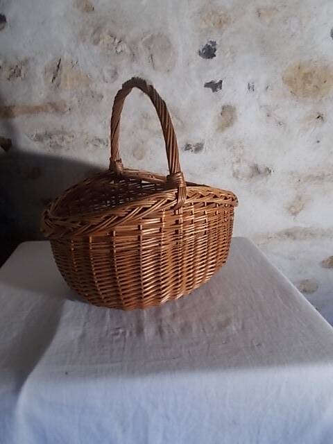 Wicker basket