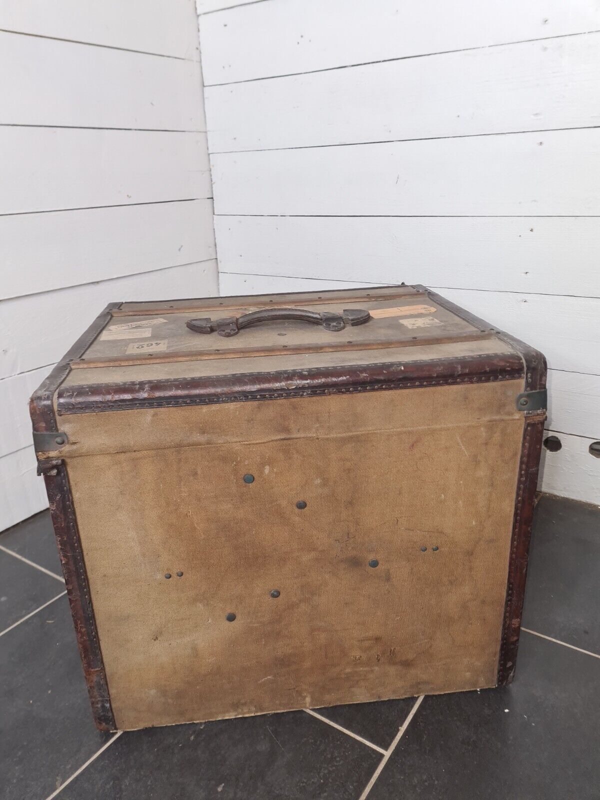 Malle de voyage en bois