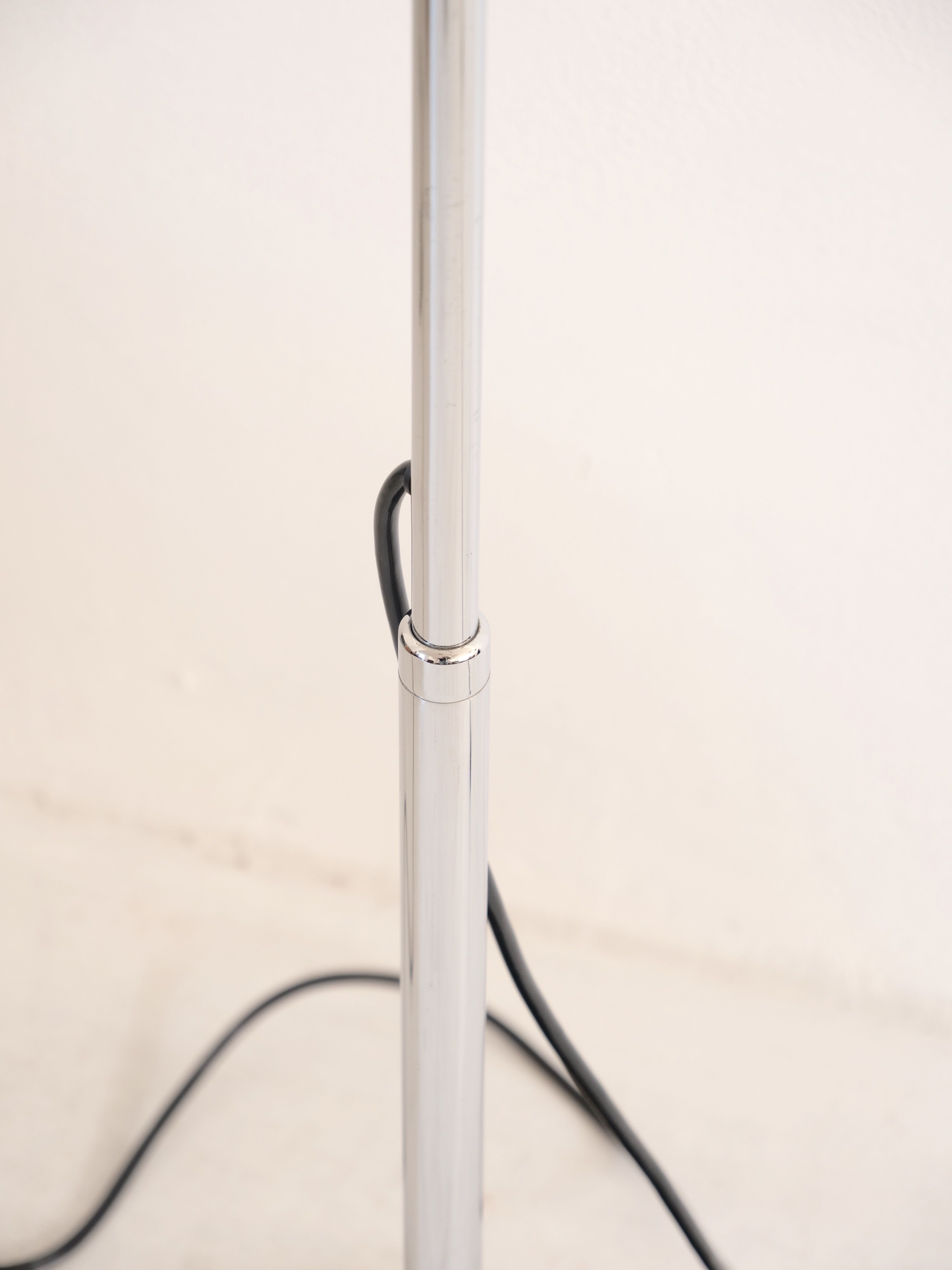 Floor lamp MezzaLuna by Bruno Gecchelin for Skipper italy