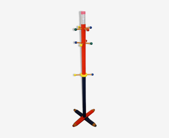 Porte-manteaux enfant crayon coloré