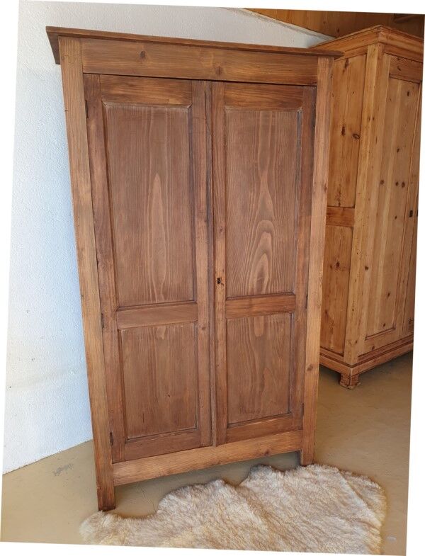 Small Parisian cabinet raw wood