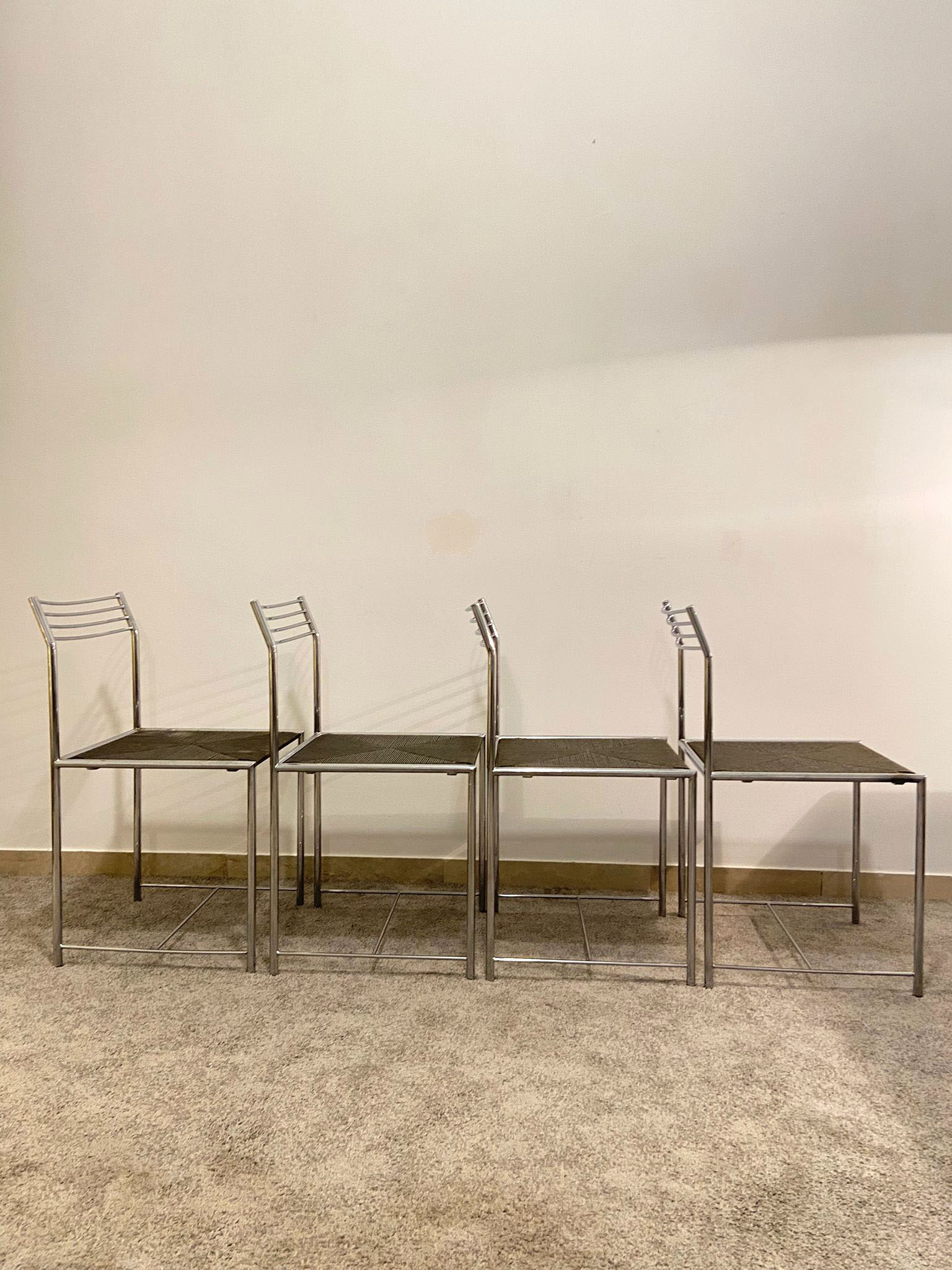 Set of 4 chairs fly line