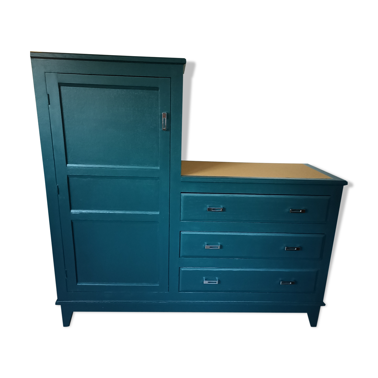 Asymmetrical furniture