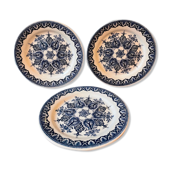 Set of 3 old flat plates in Gien earthenware