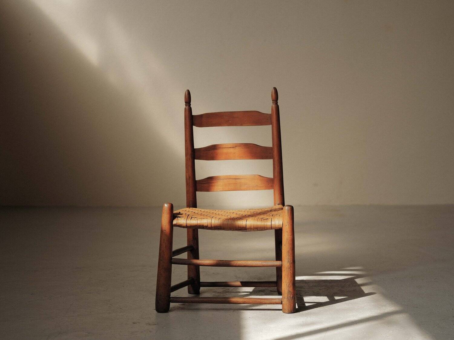 Low chair in Shaker style, United States, circa 1900