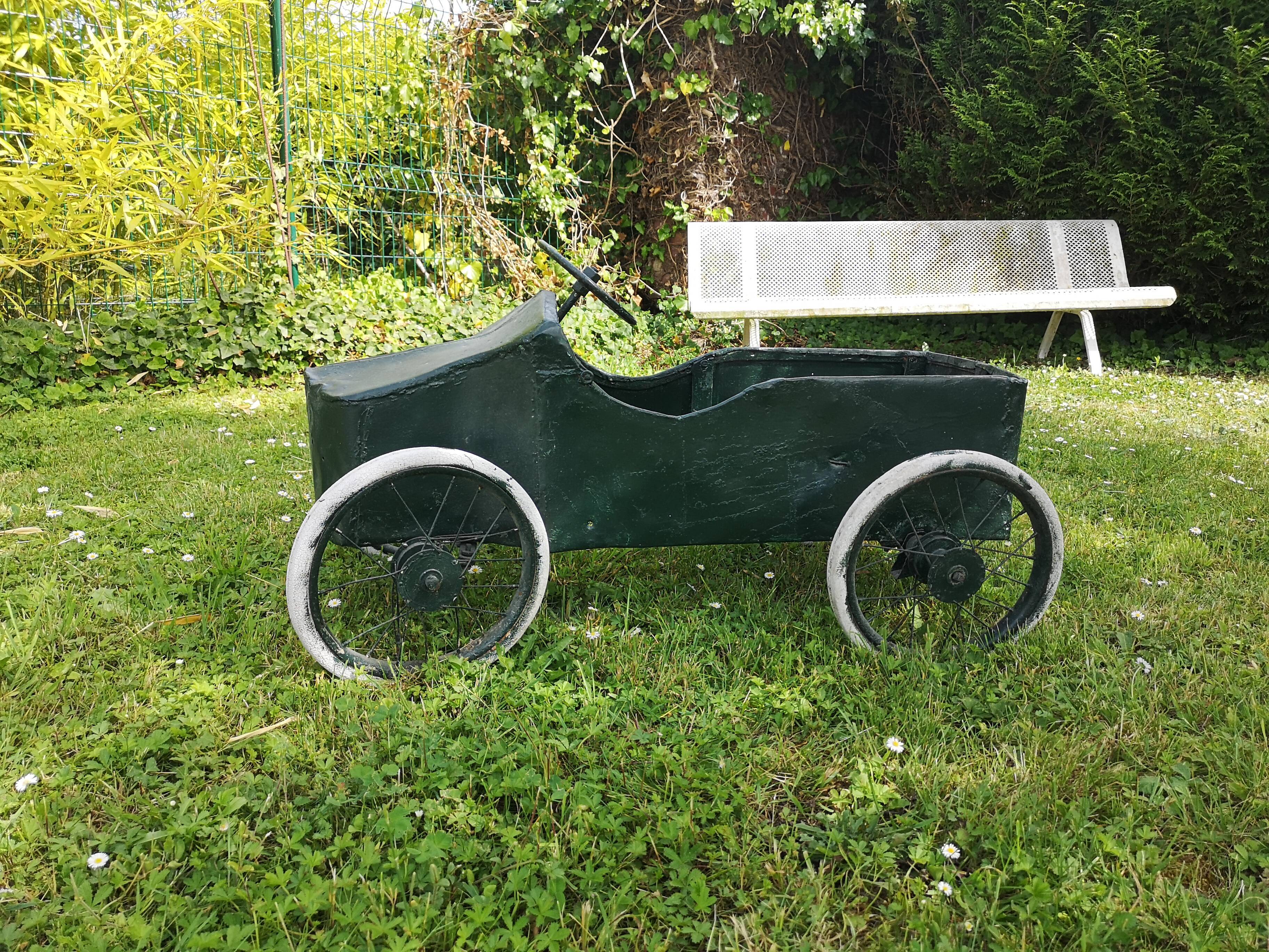 Old child car 1930 taco sheet metal