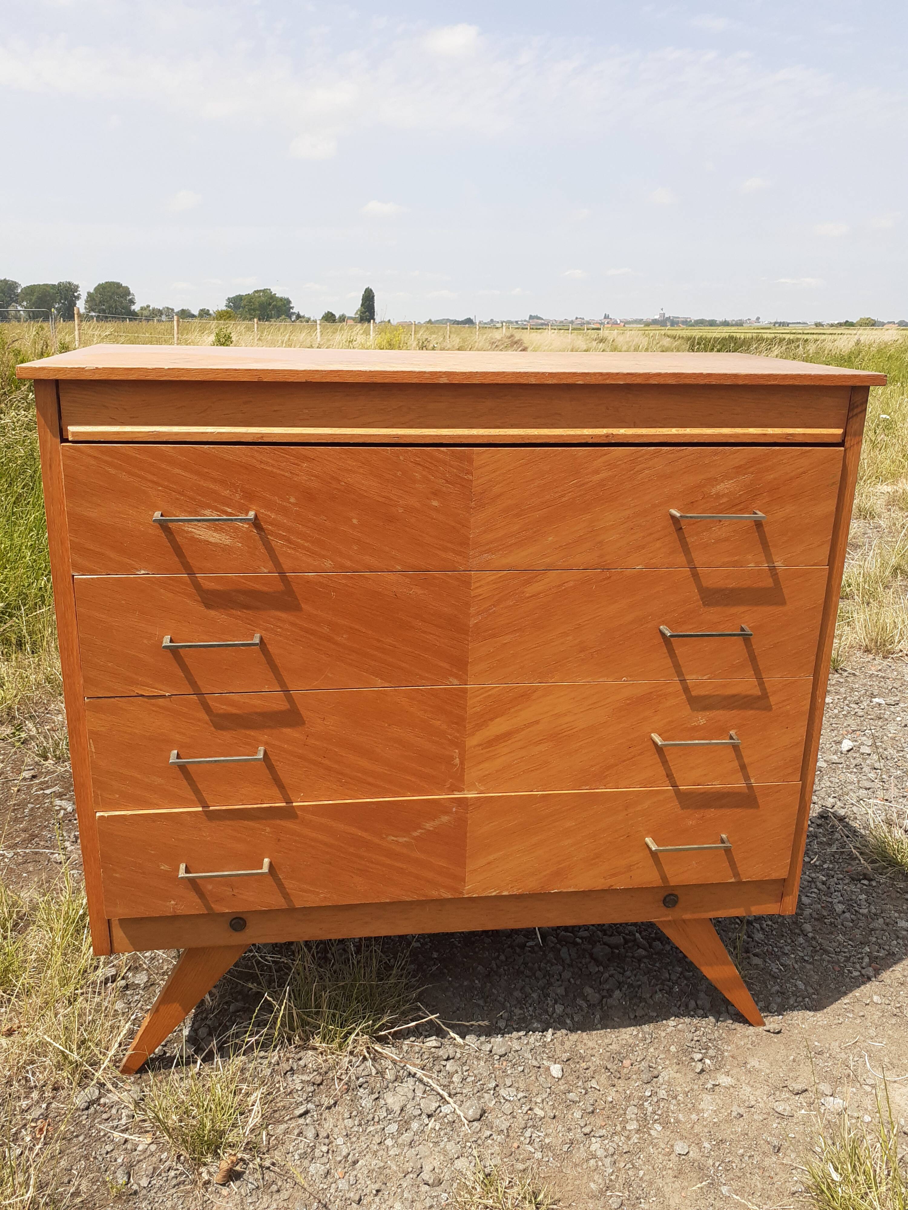 Vintage chest of drawers