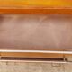 Commode vintage bois, galon blanc