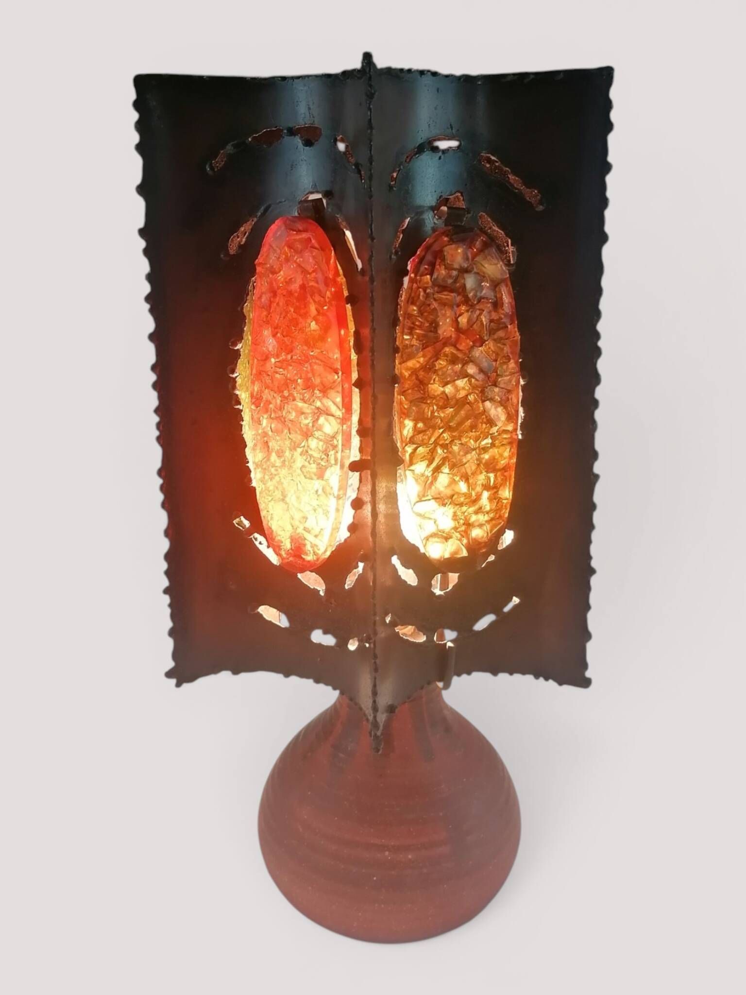 Lampe brutaliste en métal et céramique - Accolay