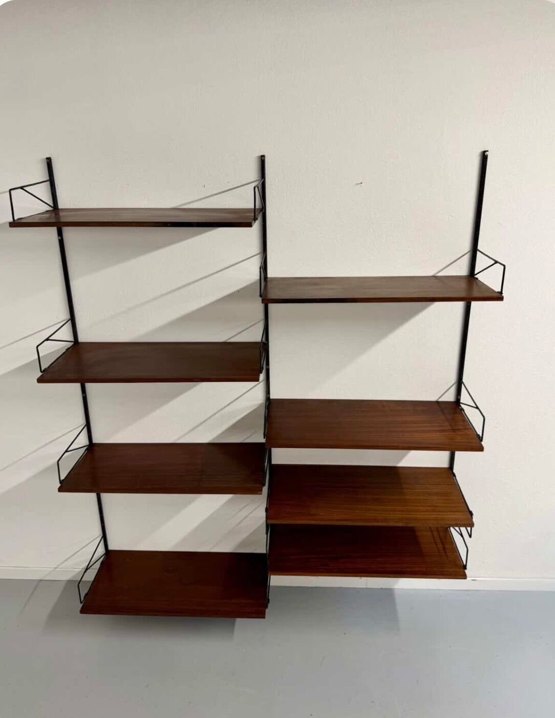 Wall shelf