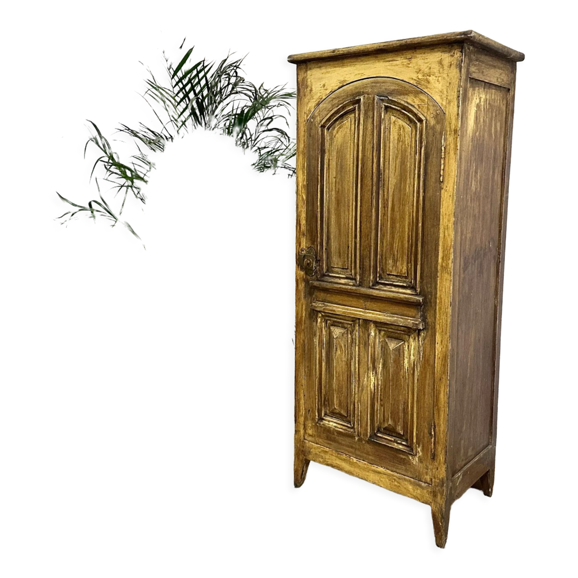 Small Parisian wardrobe