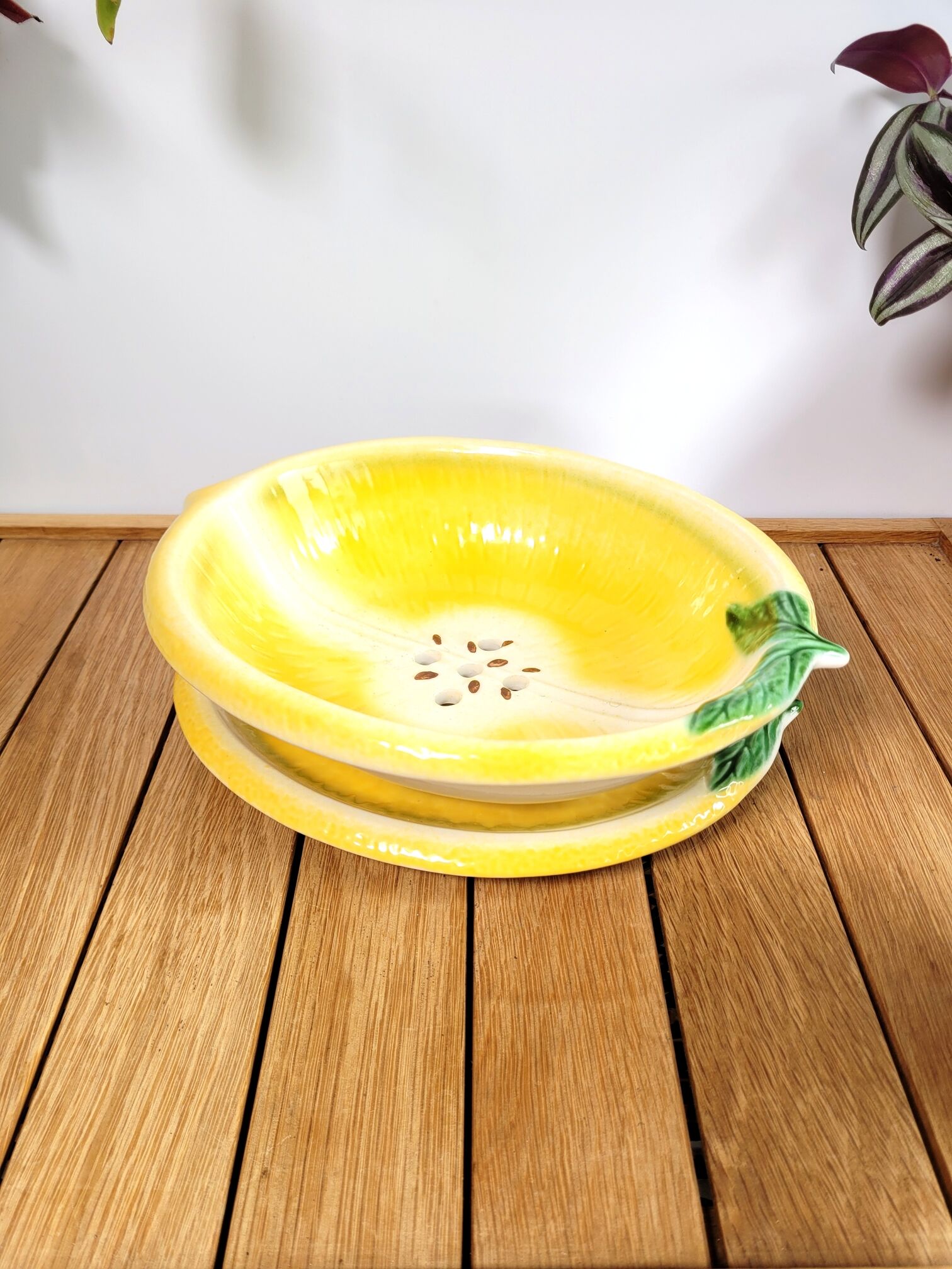 Ceramic fruit rack Italy