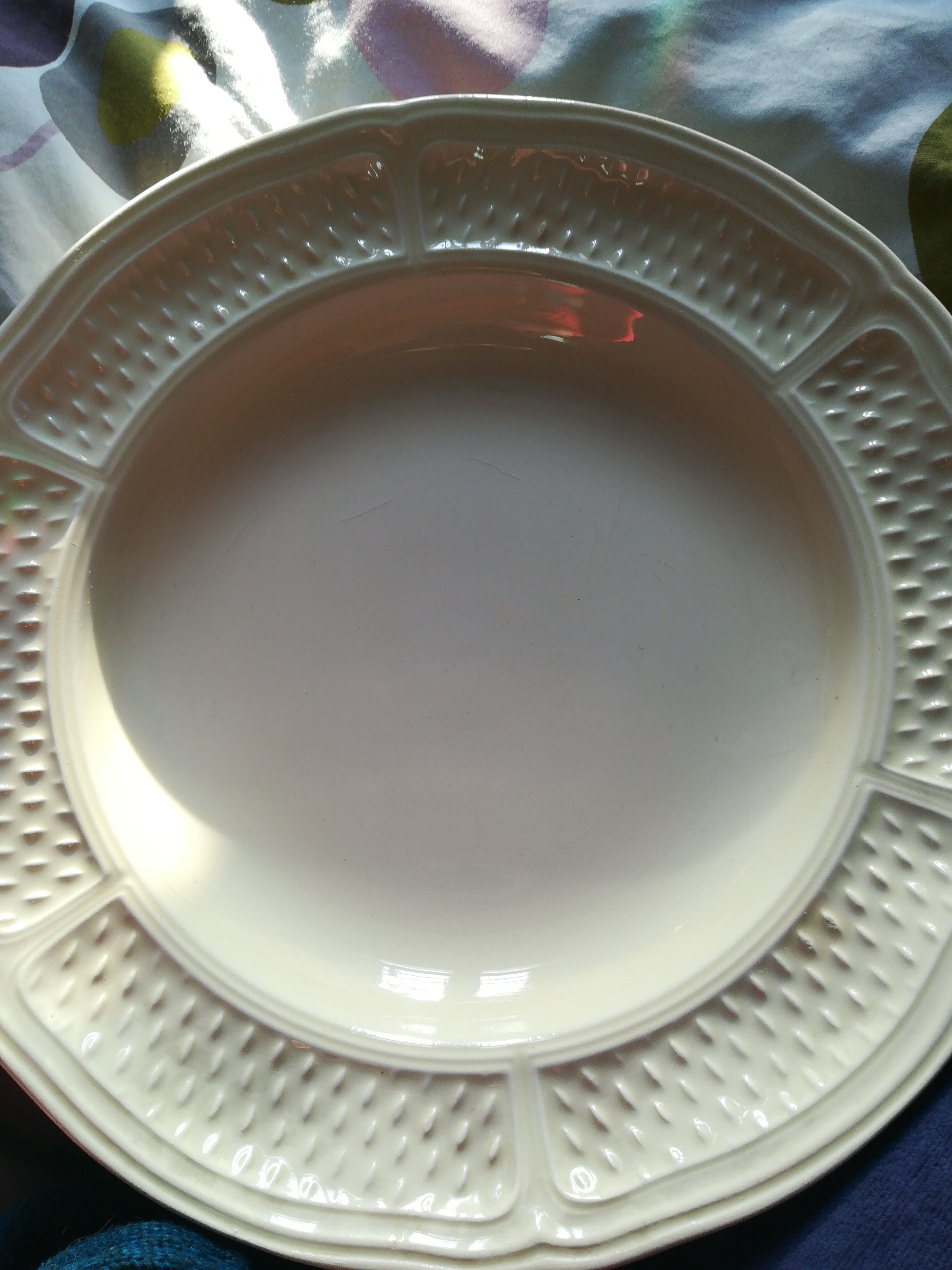 5 Gien- Cabbage Bridge Plates