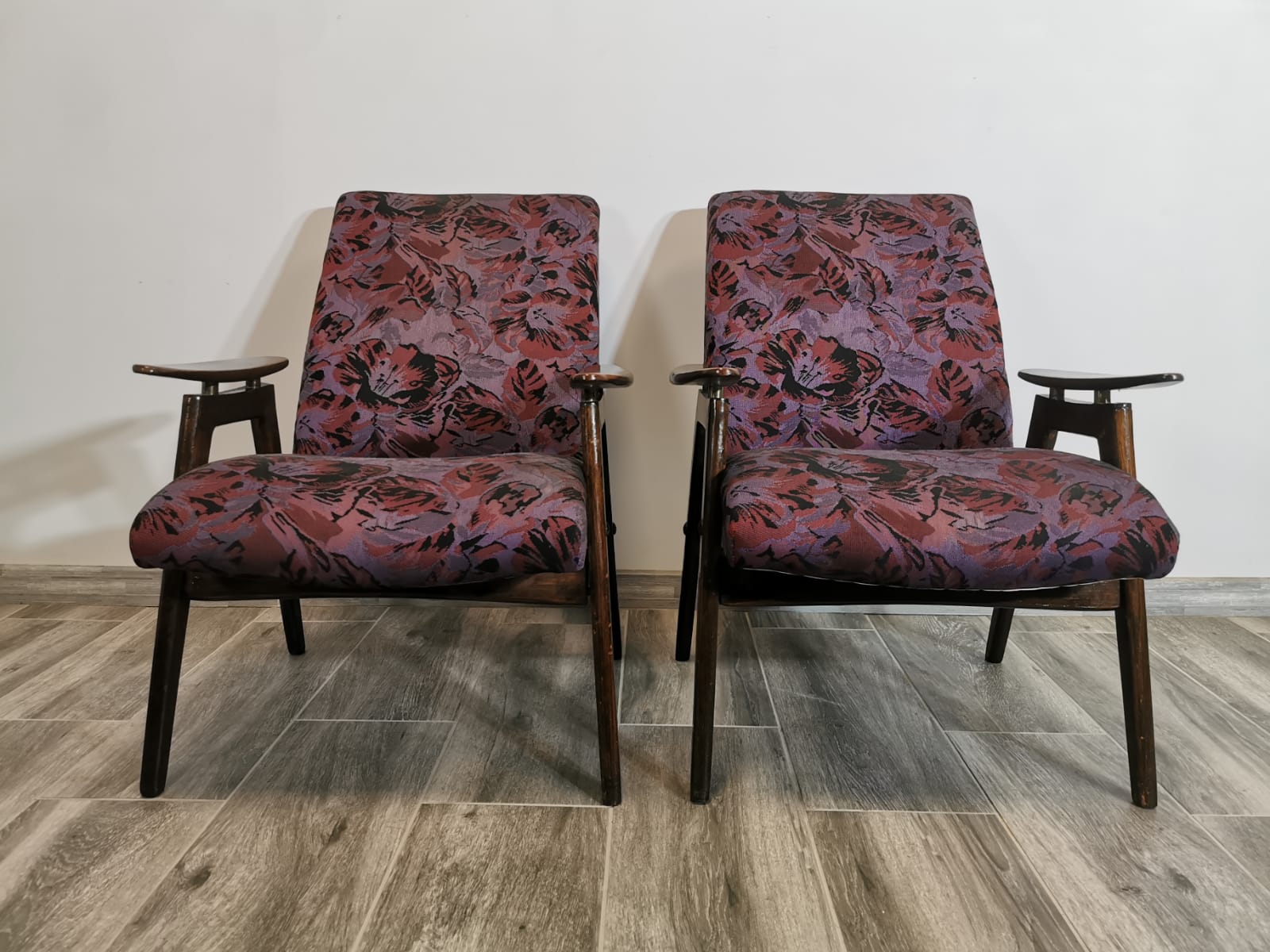 Vintage Armchairs from Tatra, Set of 2