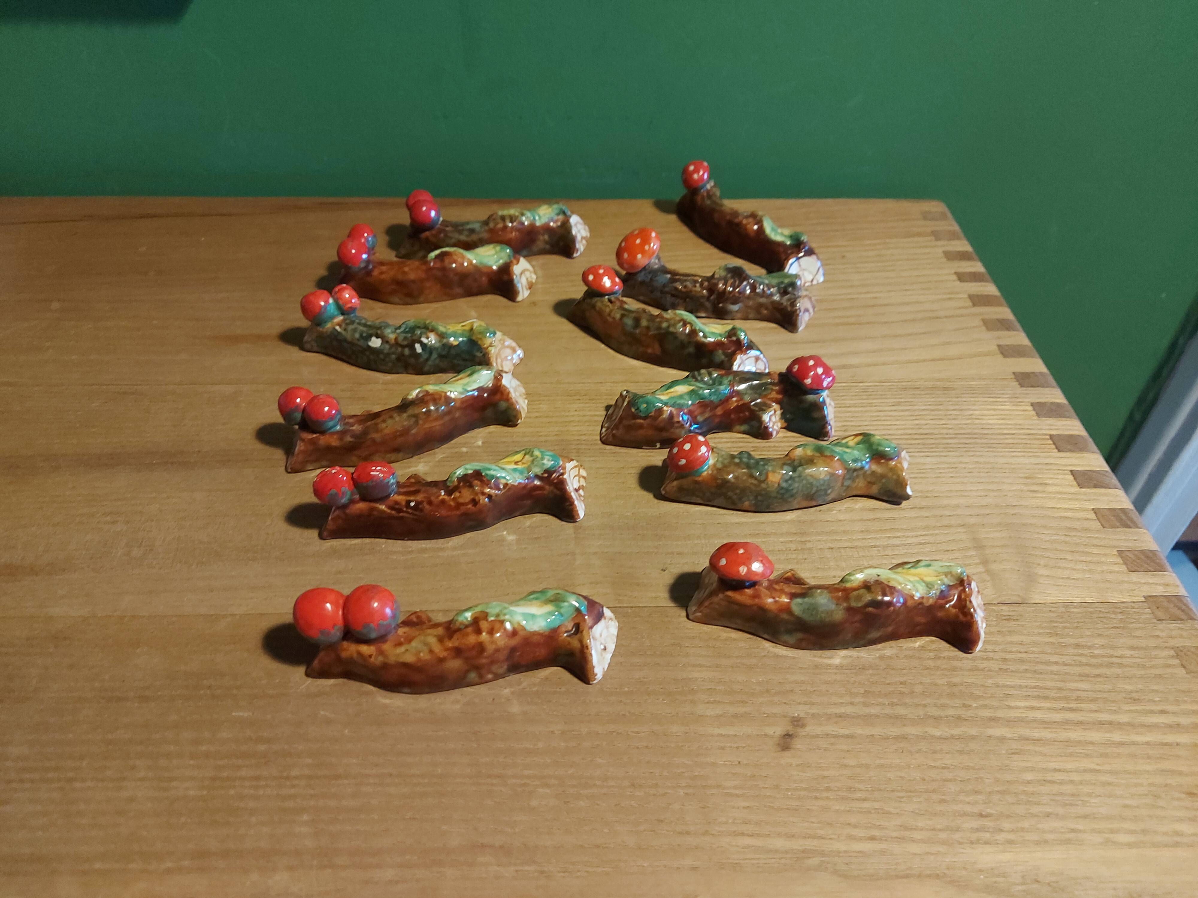 12 ceramic knife holders