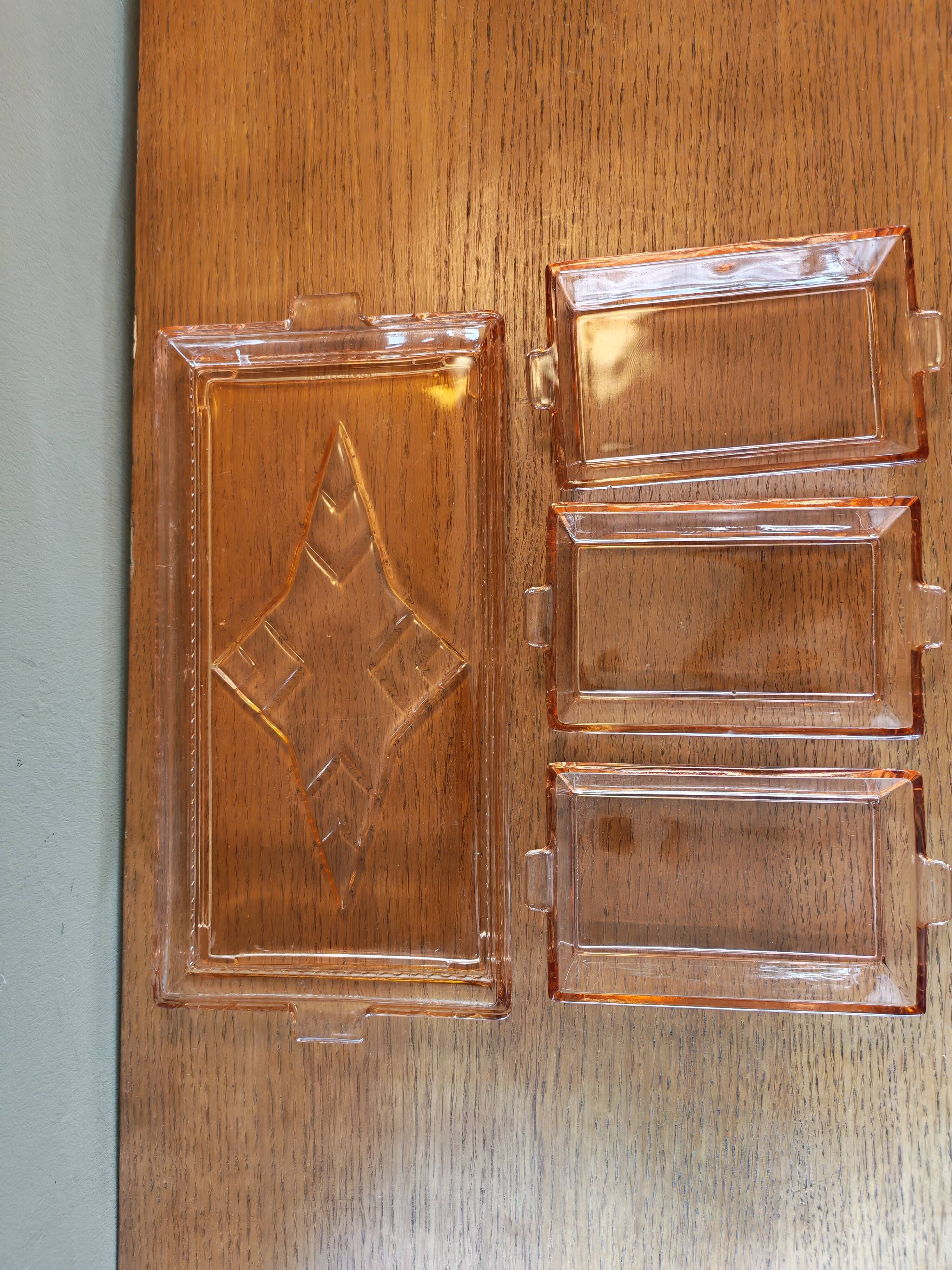 Ensemble de 4 plats art déco empilables