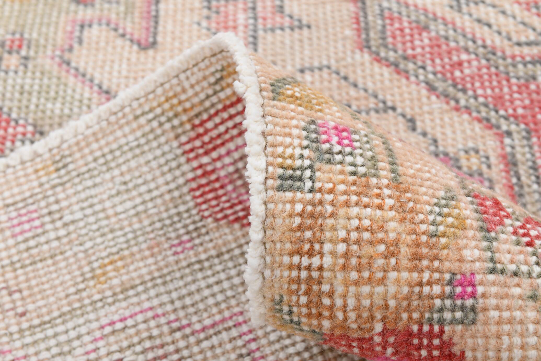 4x7 Red Cream Oriental Vintage Rug, 127x223Cm