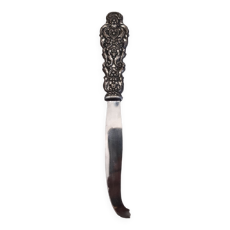 Cheese knife