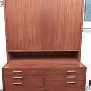 Double teak cabinet from the 1950s by Hans Wegner for RY Mobler, height 180 cm.