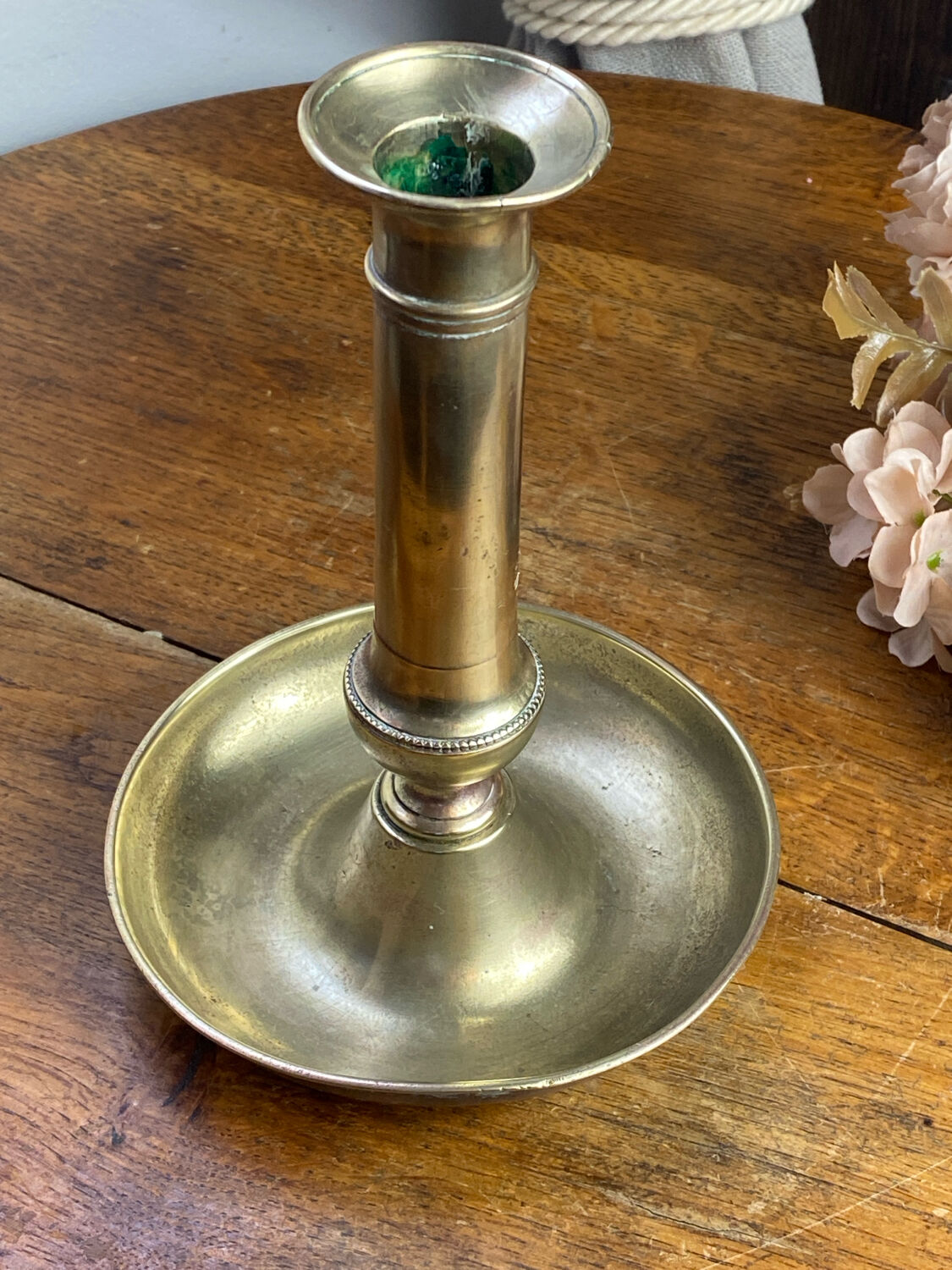 Push candle holder in brass