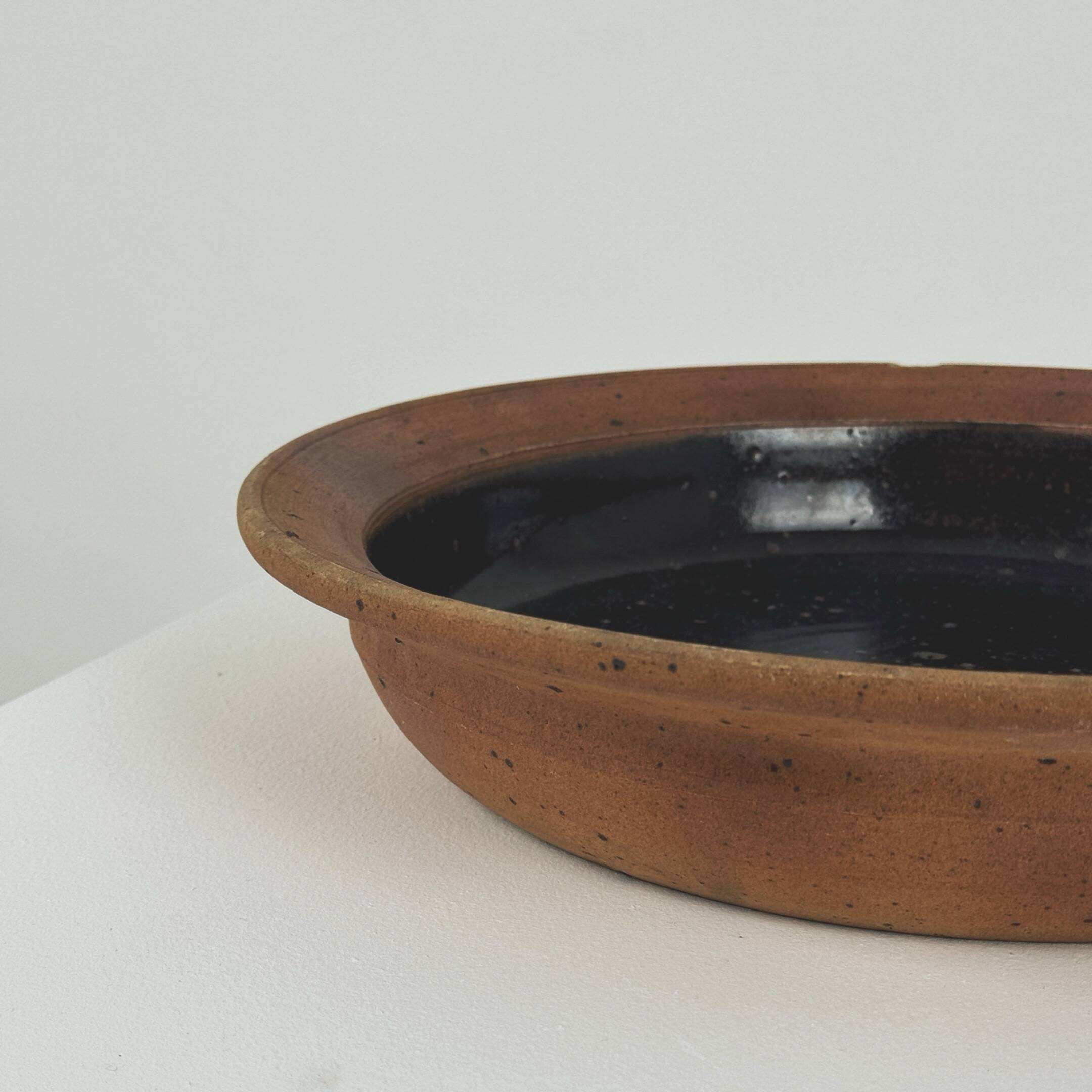 Large stoneware bowl by Pierre Digan, France, 1960.