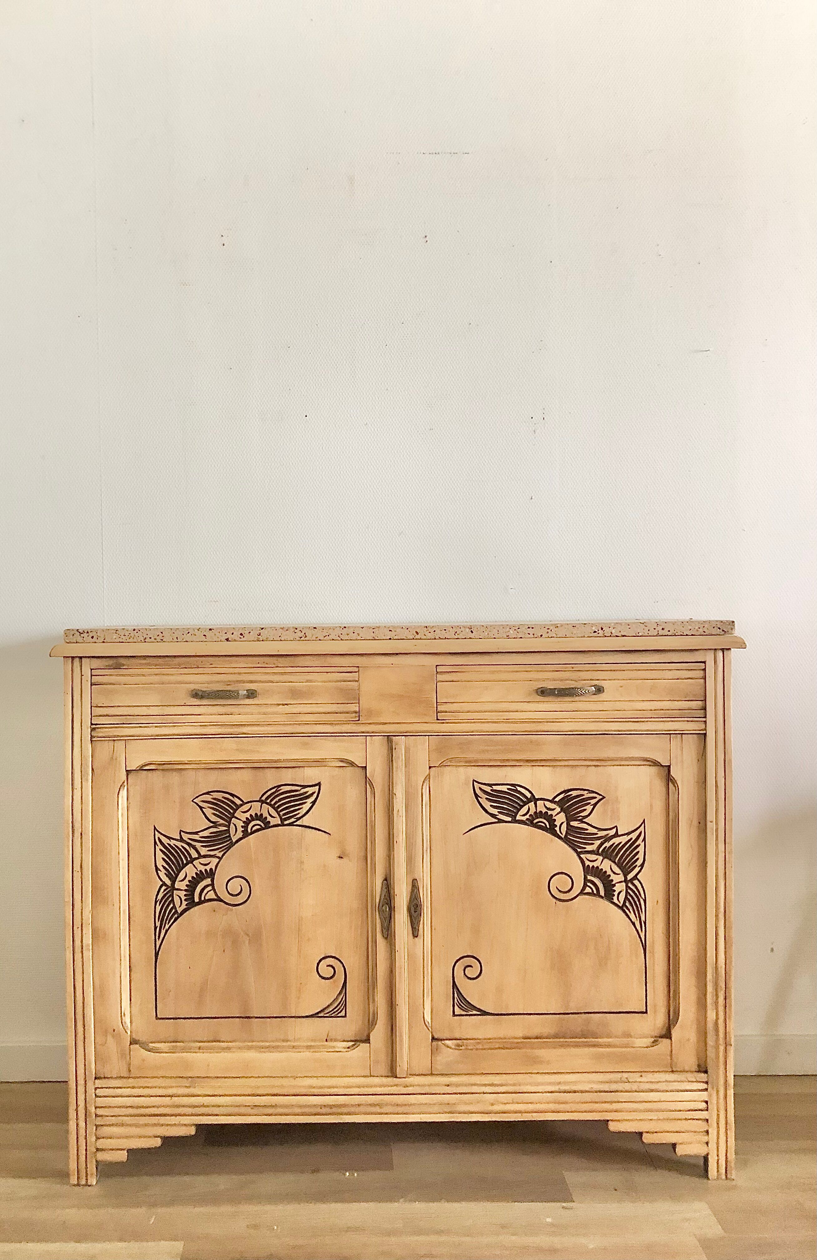 Buffet parisien art déco