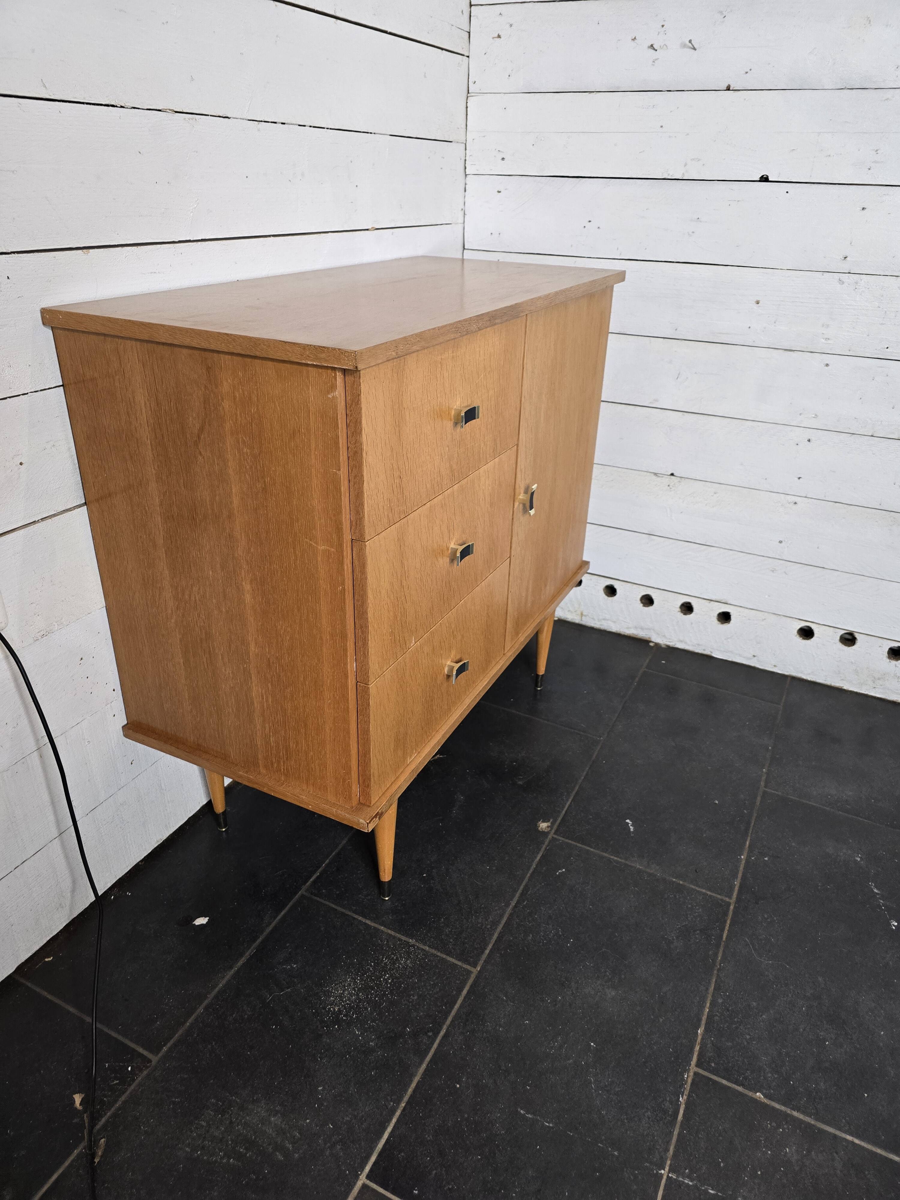 Commode en chêne, années 60