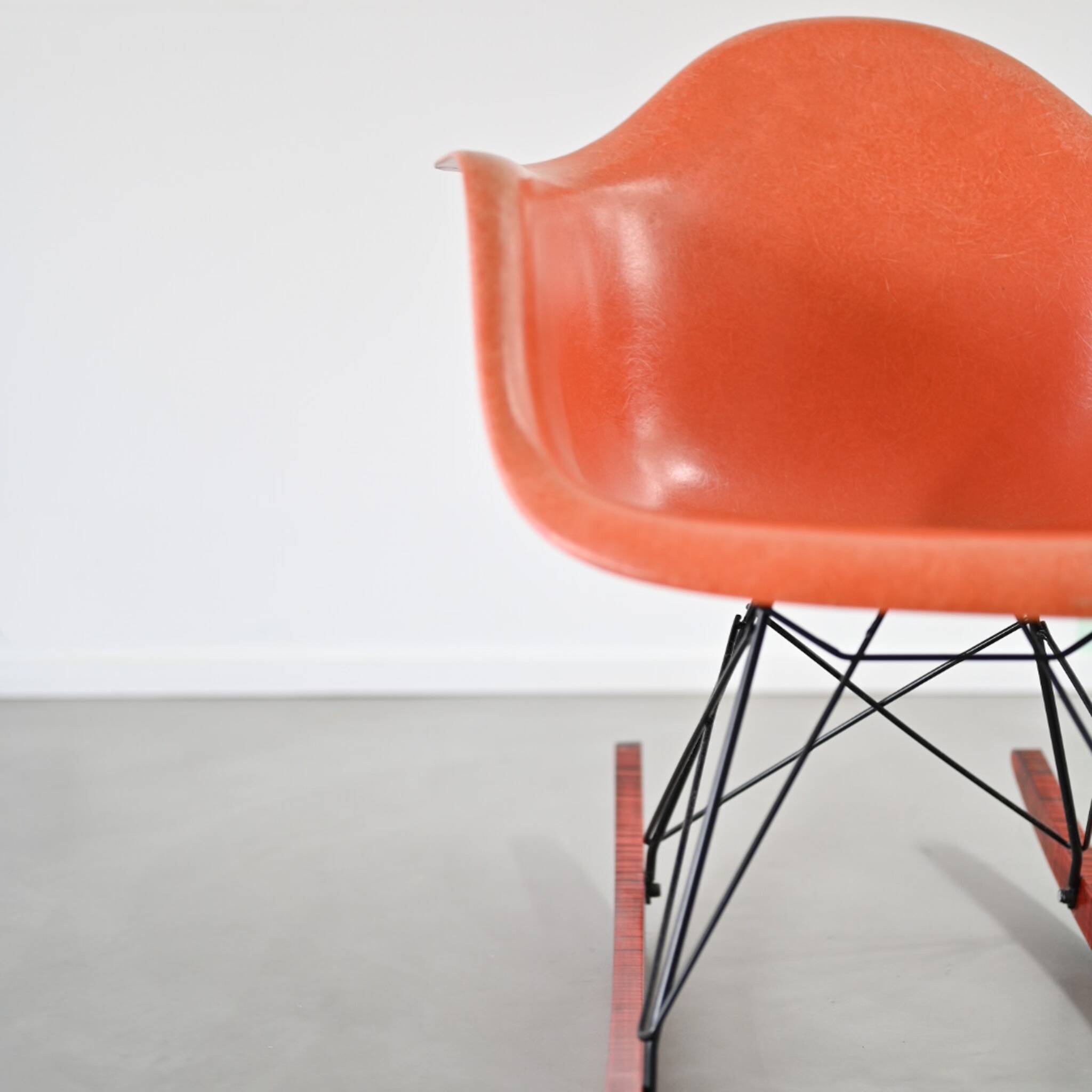 Fauteuil à bascule RAR Charles & Ray Eames - HERMAN MILLER