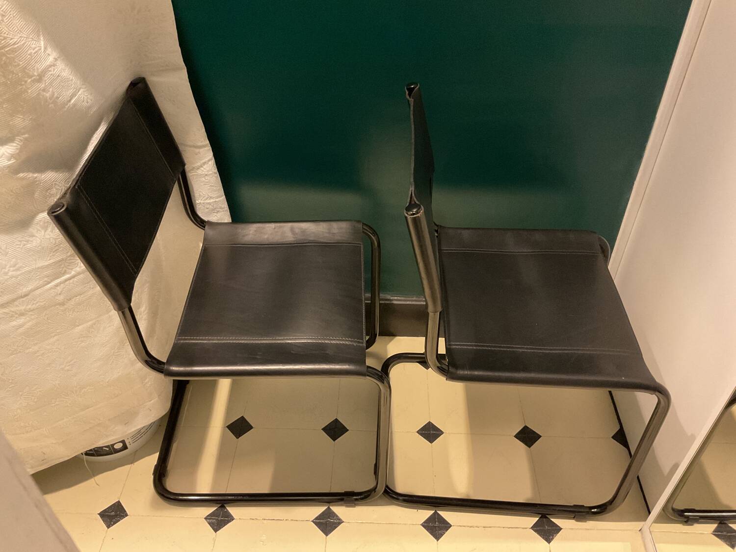 2 Bauhaus style leather chairs