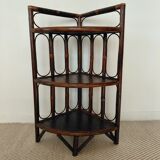 Corner shelf in rattan